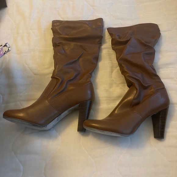 Nine West slouchy boots - Picture 1 of 8